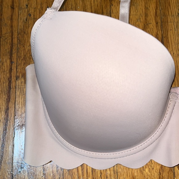 Felina Nude Scalloped Band Bra with Molded Cups and Underwire Lingerie Size 38C - Picture 4 of 9